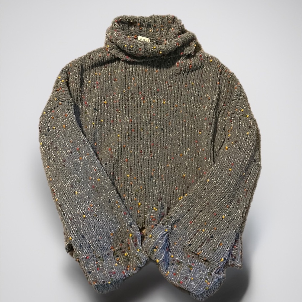 Chunky knit gray confetti sweater. Like new.